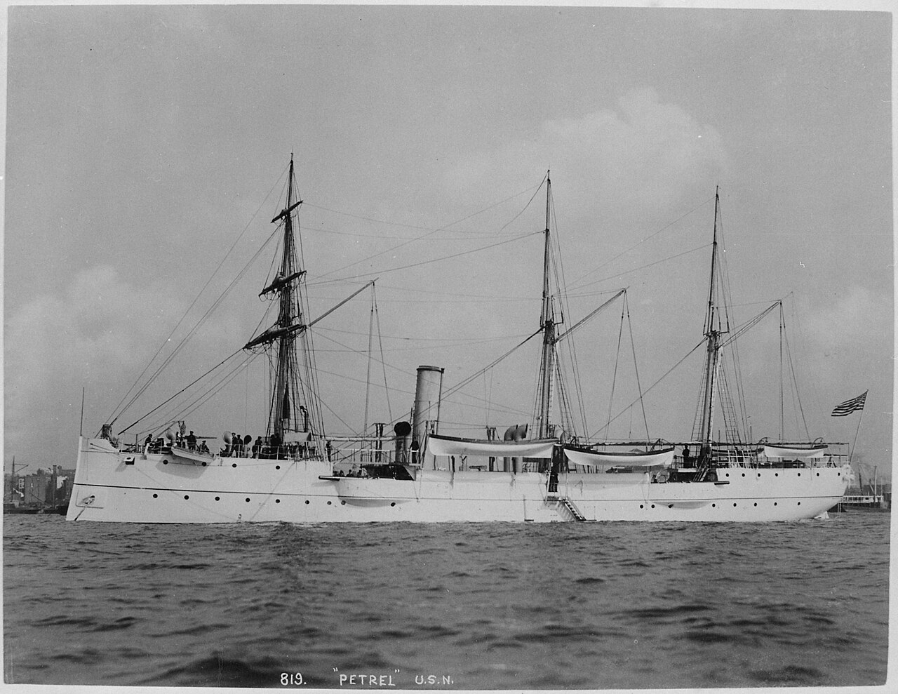 Petrel (Gunboat 2). Port side, 1891 - NARA - 512897.jpg